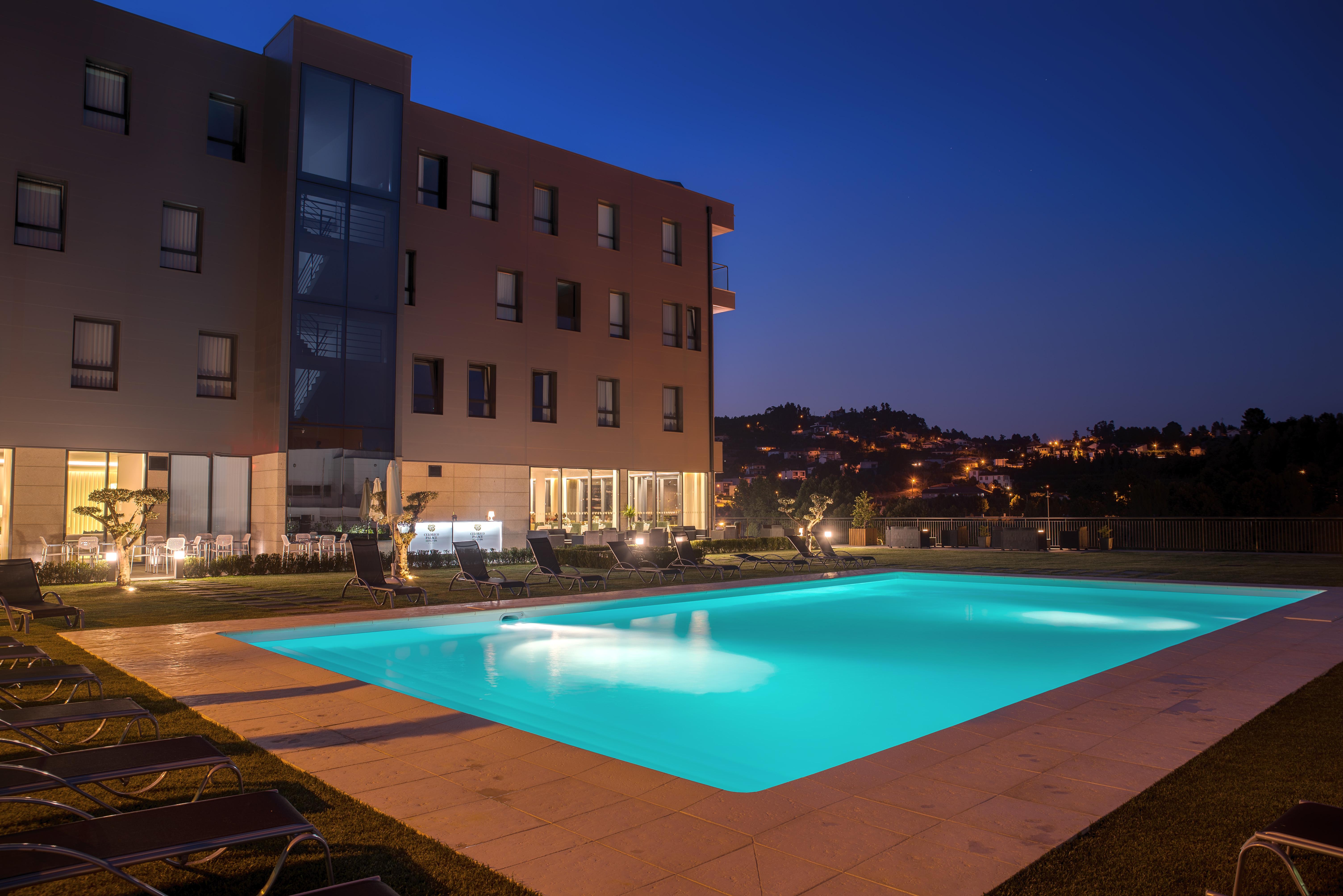 Lam Hotel Селоріку-де-Башту Екстер'єр фото