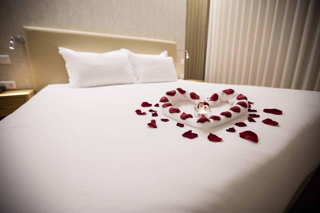 Lam Hotel Селоріку-де-Башту Екстер'єр фото